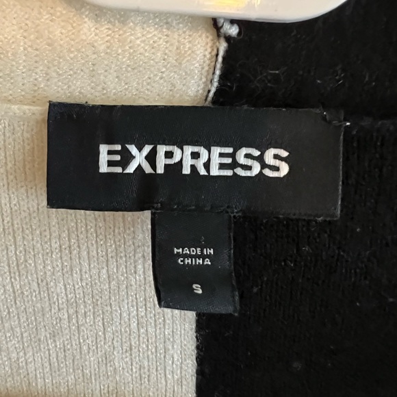 Express Long sleeved house coat size SM - Picture 2 of 3